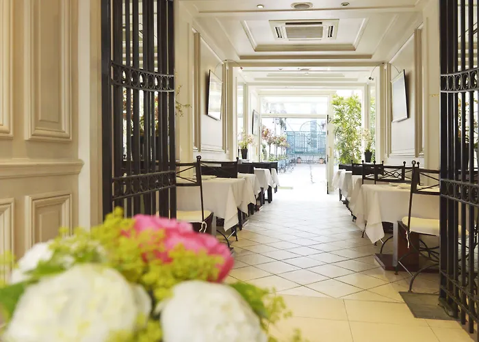 Hotel Suites Unic Renoir Saint-Germain Parigi