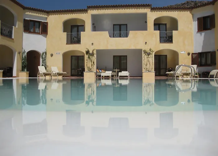 Hotel Monti Di Mola Porto Cervo