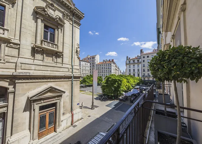 Hotel Des Artistes Lione