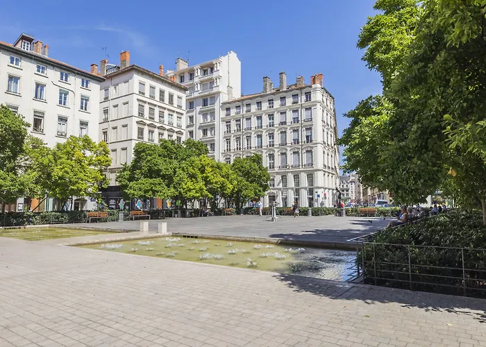 Hotel Des Artistes Lione