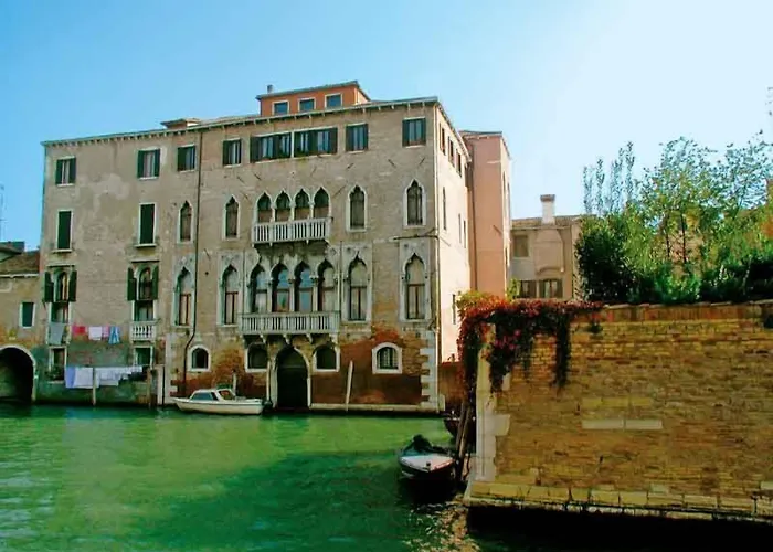 At Home a Palazzo Venezia