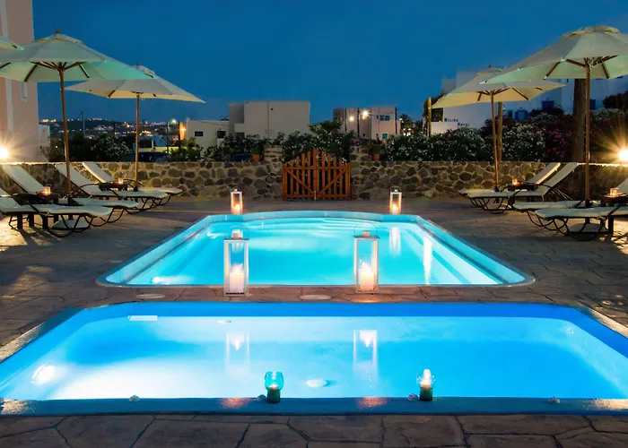 Aparthotel Anessis Fira 