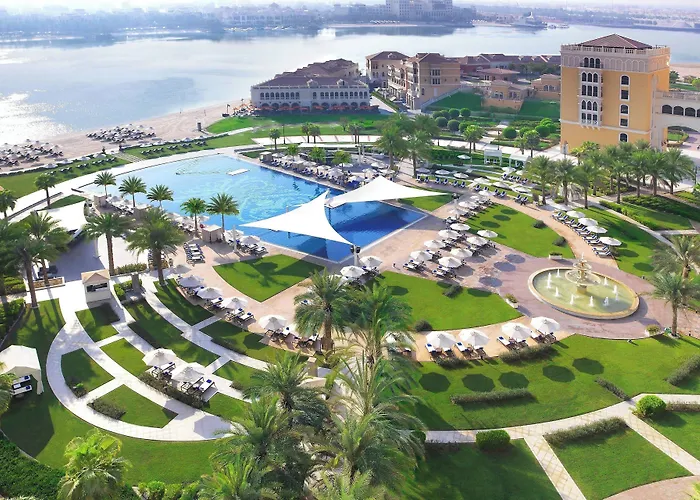 The Ritz-Carlton Abu Dhabi, Grand Canal