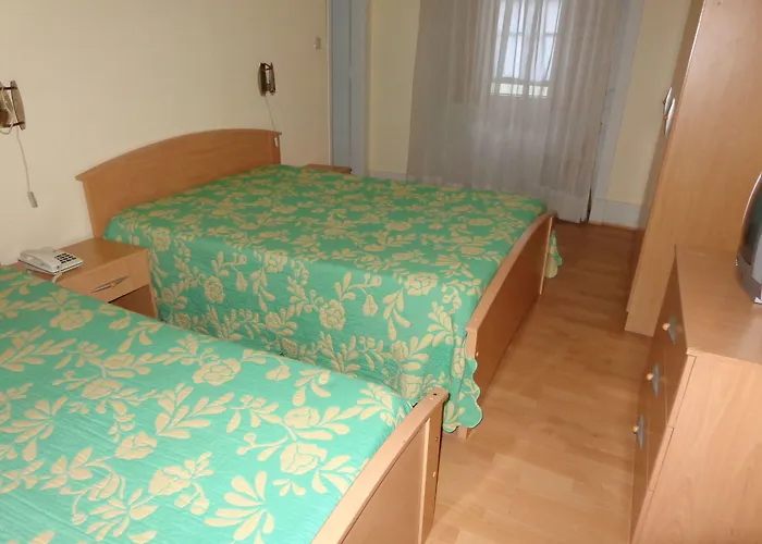 A Portuguesa Guest House OOporto