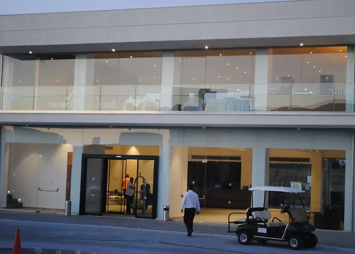 Amphora Hotel Paphos