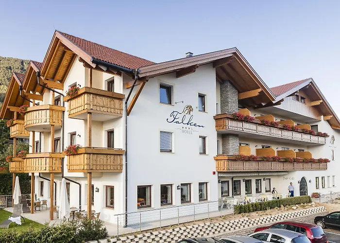 Hotel Falken Falzes