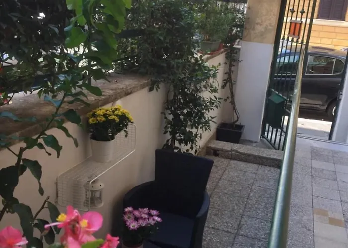 Roma Art Rooms