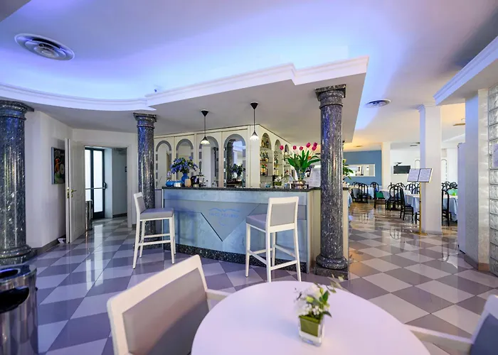 hotel falco azzurro Martinsicuro