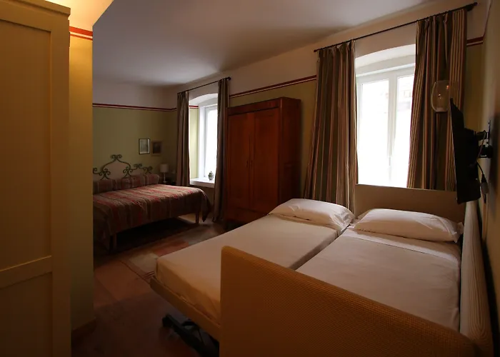 Hotel Residenza Le 6 A Trieste