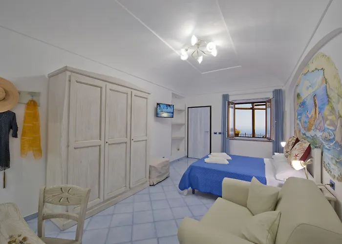 Bed and Breakfast La Mela Blu Furore