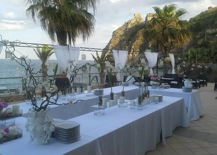 Elihotel SantʼAlessio Siculo