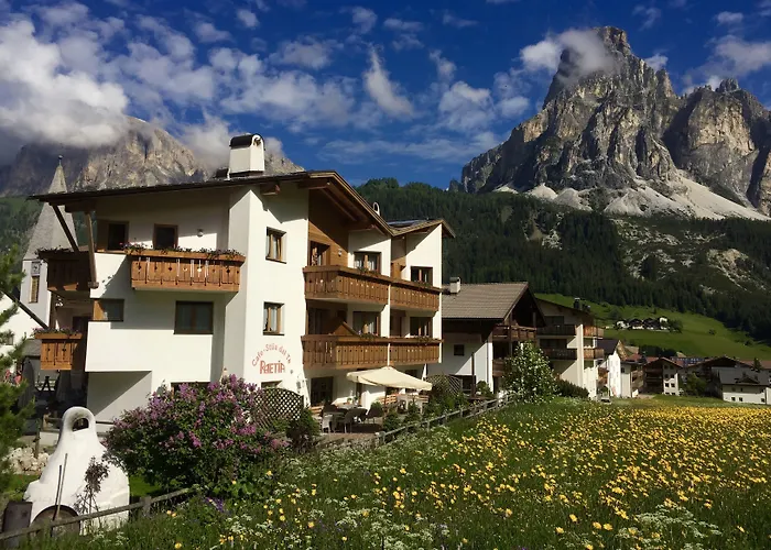 Hotel Garni Raetia Corvara In Badia