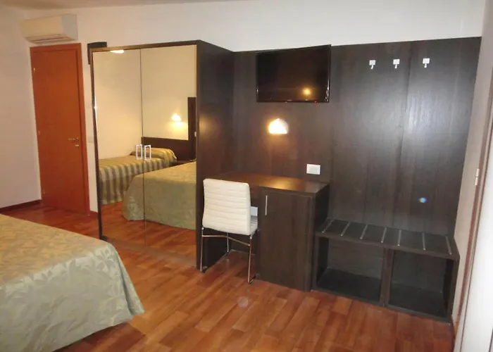 Hotel Milton Cattolica