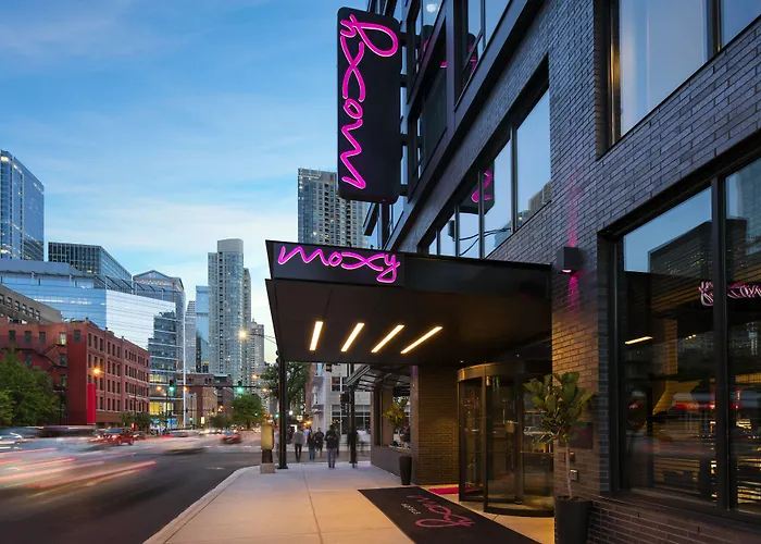Hotel Moxy Chicago Downtown