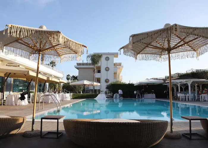 Hotel Premiere Varcaturo