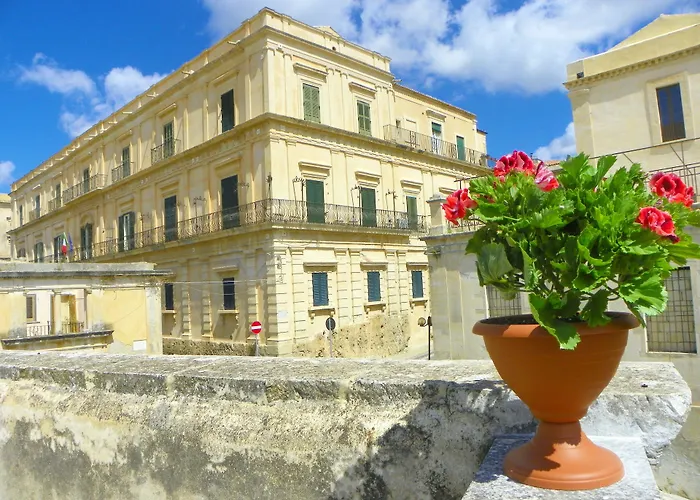 Cloris Guest House Noto
