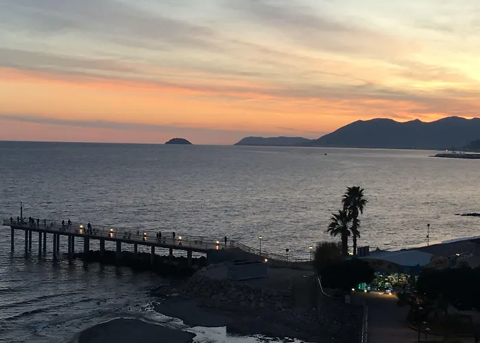 Hotel Vela D'Oro Pietra Ligure