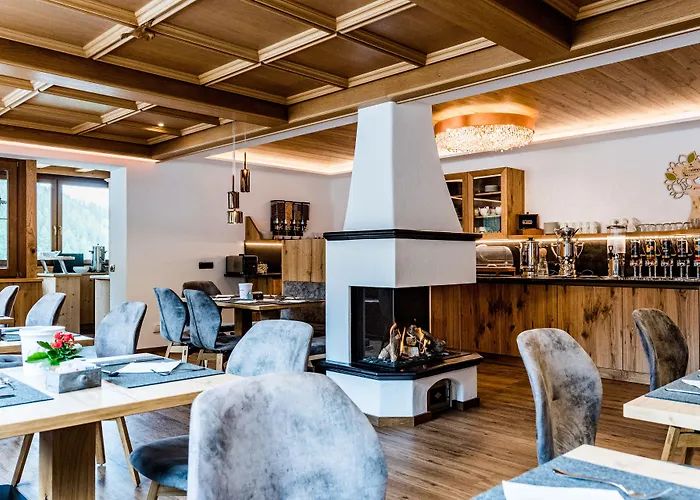 Garni Hotel And Apartments Wildbach Selva di Val Gardena