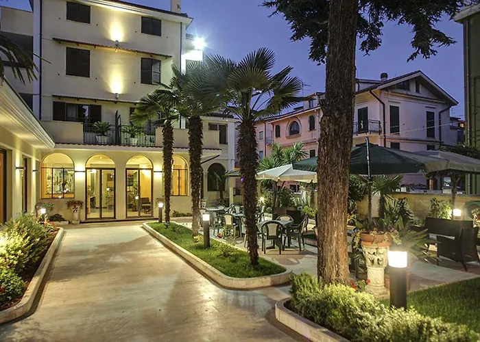 Hotel Ester Safer Pineto