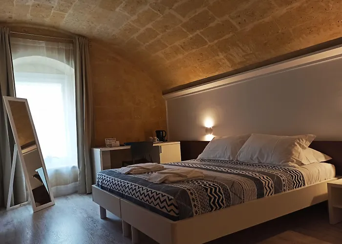 Hotel In & Out Matera