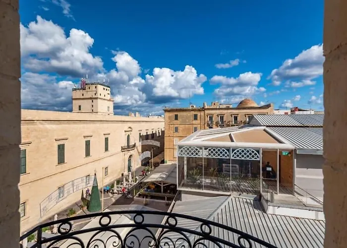 HPM Pjazza Merkanti - Boutique Living La La Valletta