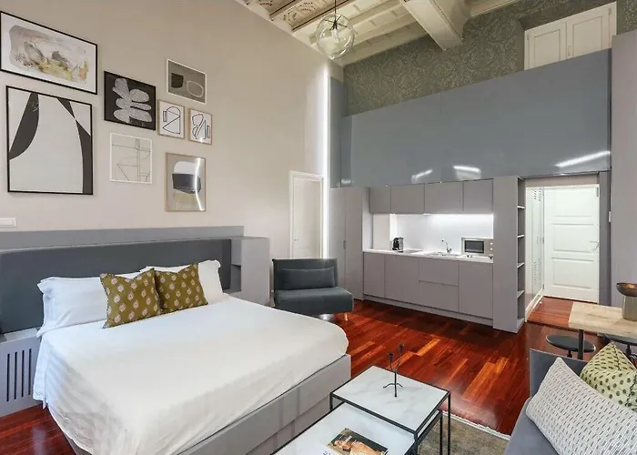 Croce Apartments Roma