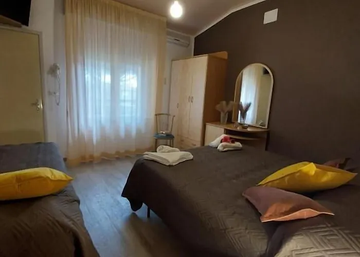 Maison Des Roses Cesenatico