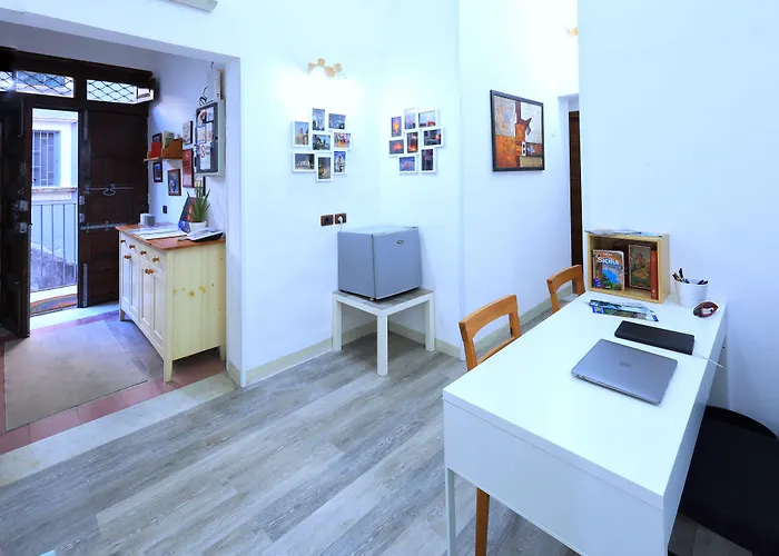Cataneasy Rooms