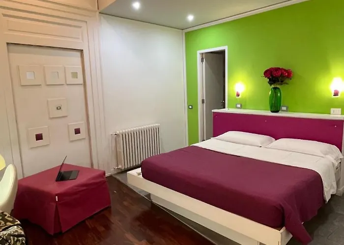 Hotel Donnalbina 7 The Fresh Bb Napoli