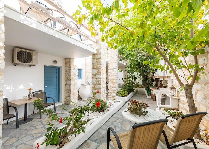 Alexandros Apartments Naoussa