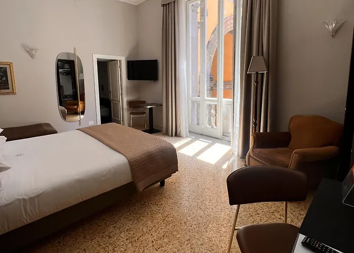 Bed and Breakfast Dimora Donna Elena Napoli