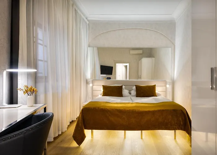 Hotel Bishop'S House Praga