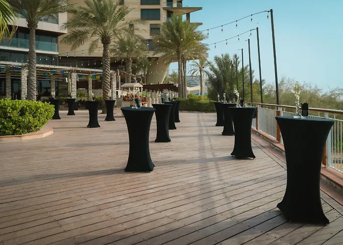 Hotel Yas Plaza Mangroves By Ihg Abu Dhabi