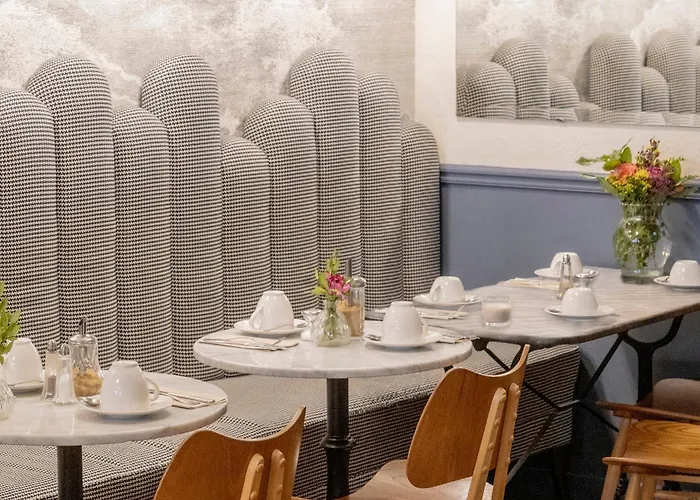 Hotel Paradis Parigi