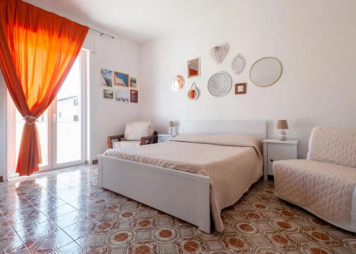 In Riva al Mare B&B Capo dʼOrlando