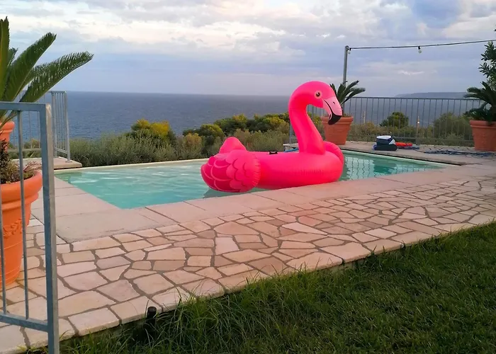 Villa Amoru Castro by HDSalento