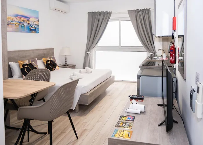 Napoli Suites Studios Aparthotel San Giuliano
