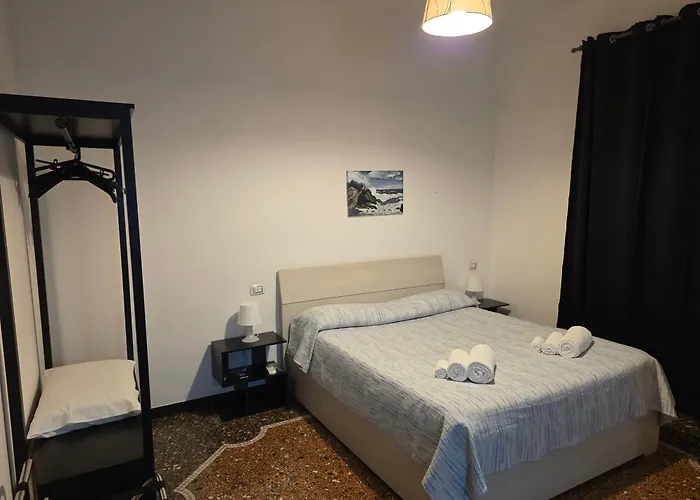 Hotel House LeoMar di Sara Genova