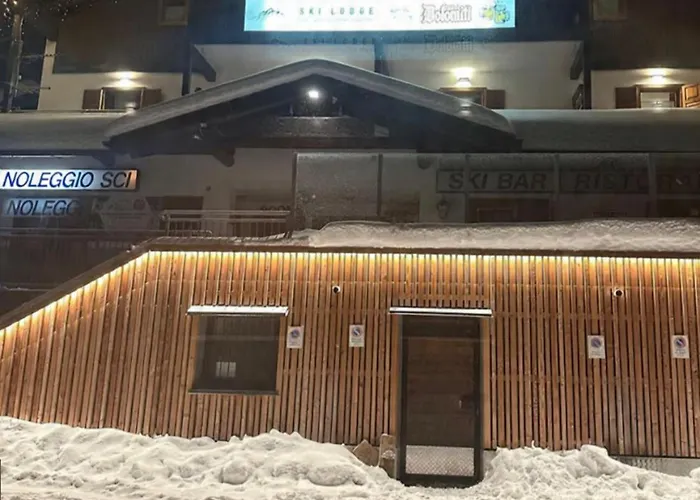 Ski Lodge Pampeago Tesero