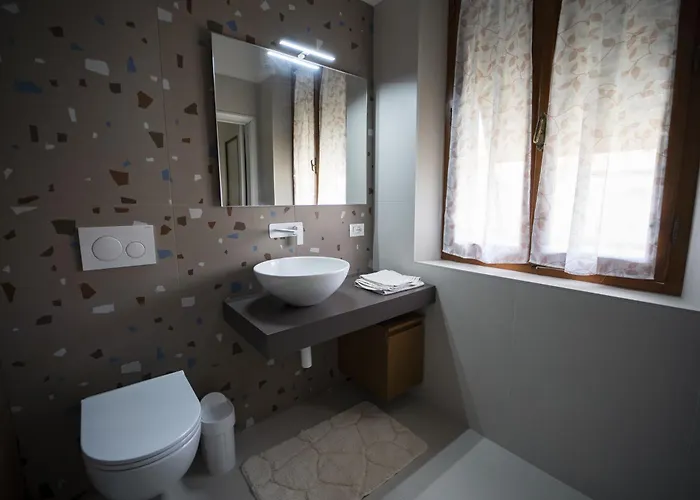Hotel La Casa di Enrico San Quirico dʼOrcia