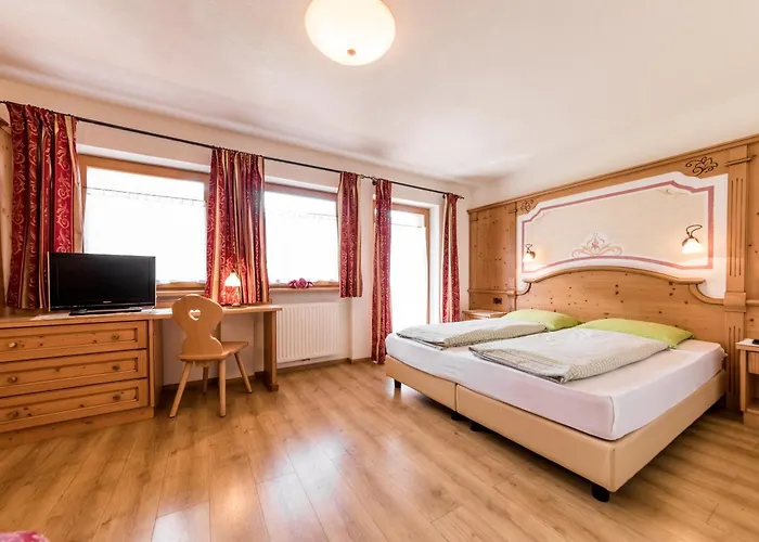 Garni Hotel Residence Diamant San Vigilio Di Marebbe