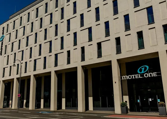 Motel One Koeln-Mediapark