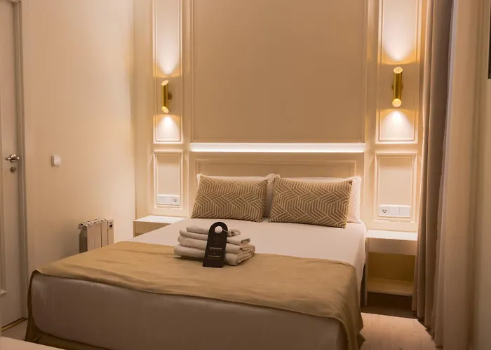 Hotel Le Petit Palue-Fuencarral Madrid