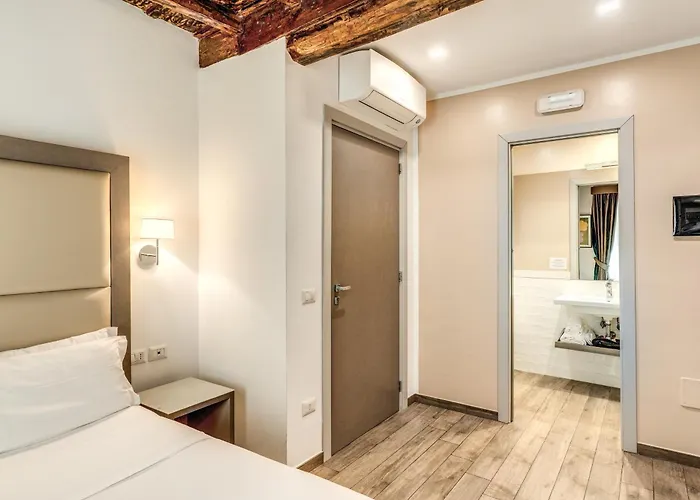 Reginella Suites Roma