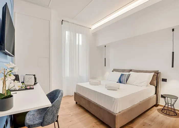 Nelli Rooms - Via XXIV Maggio La Spezia