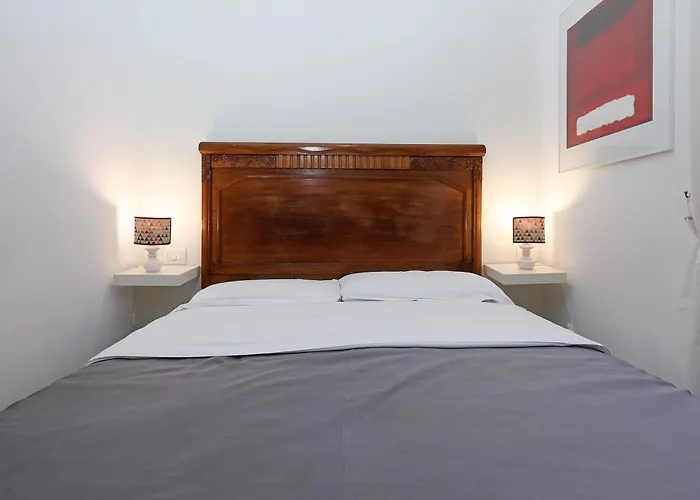 Maison Colosseo  Roma