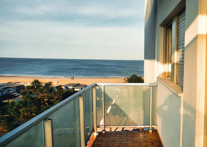 Hotel Caesar B&B Fronte Mare in Centro di Milano Marittima