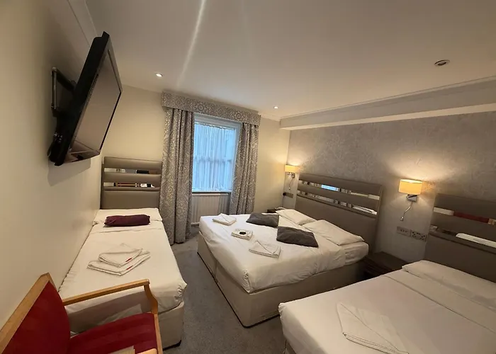 Kingswaypark Hotel At Park Avenue Londra