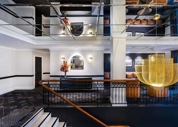 Aparthotel Mantra on Jolimont Melbourne