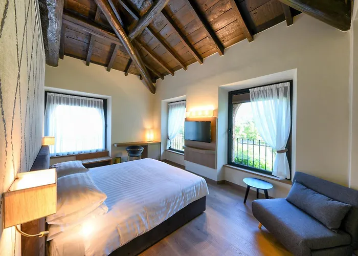 Hotel Relais Castello Di Casiglio Erba